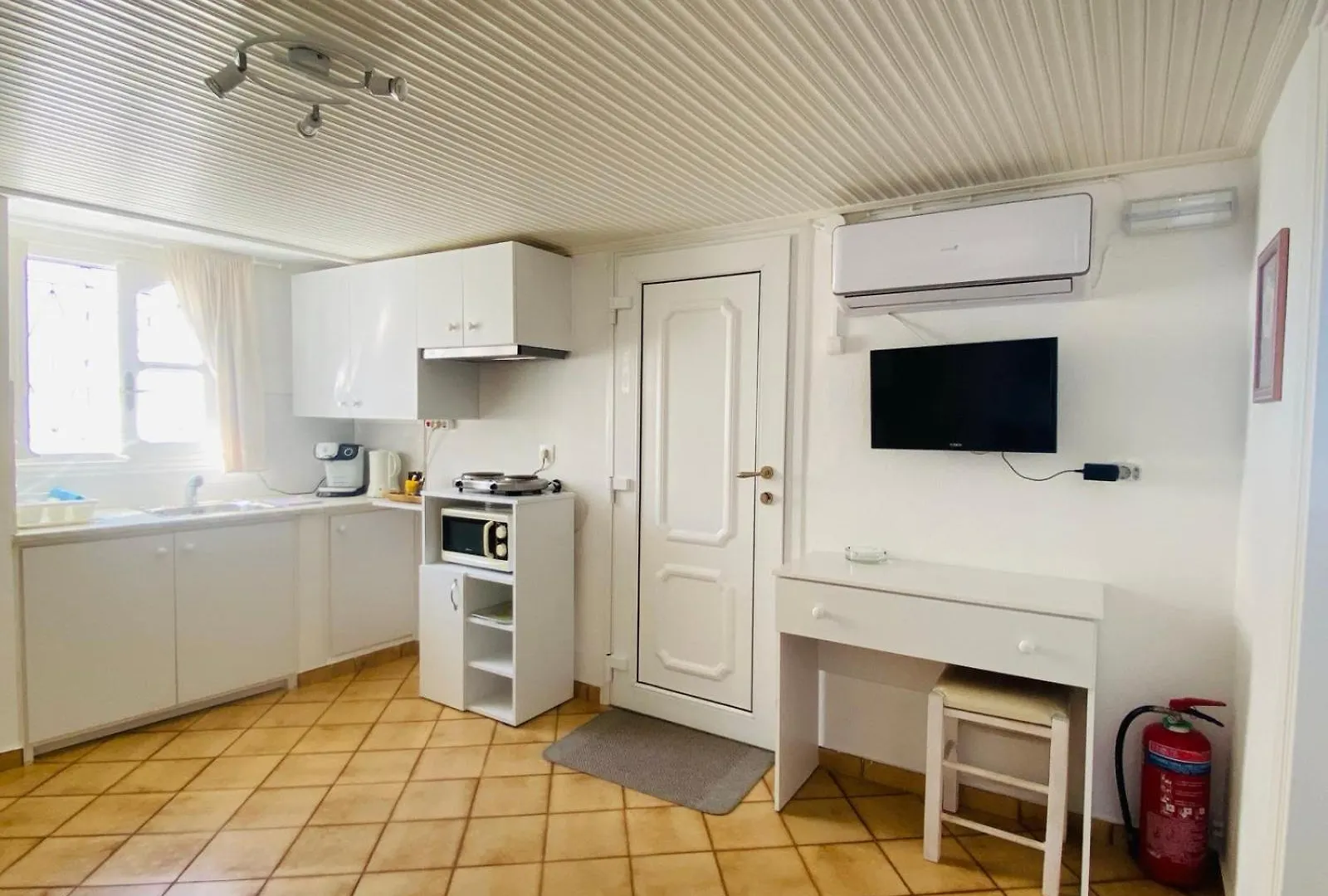 דירות Mykonos Town Anchor Αpartments יוון