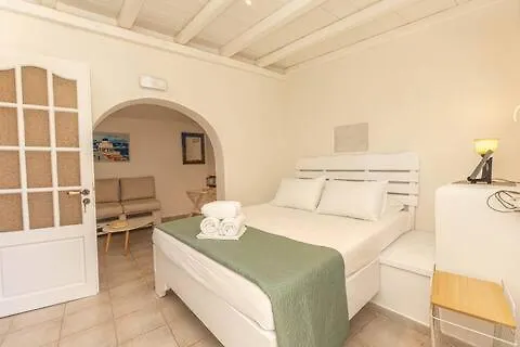 דירות Mykonos Town Anchor Αpartments יוון